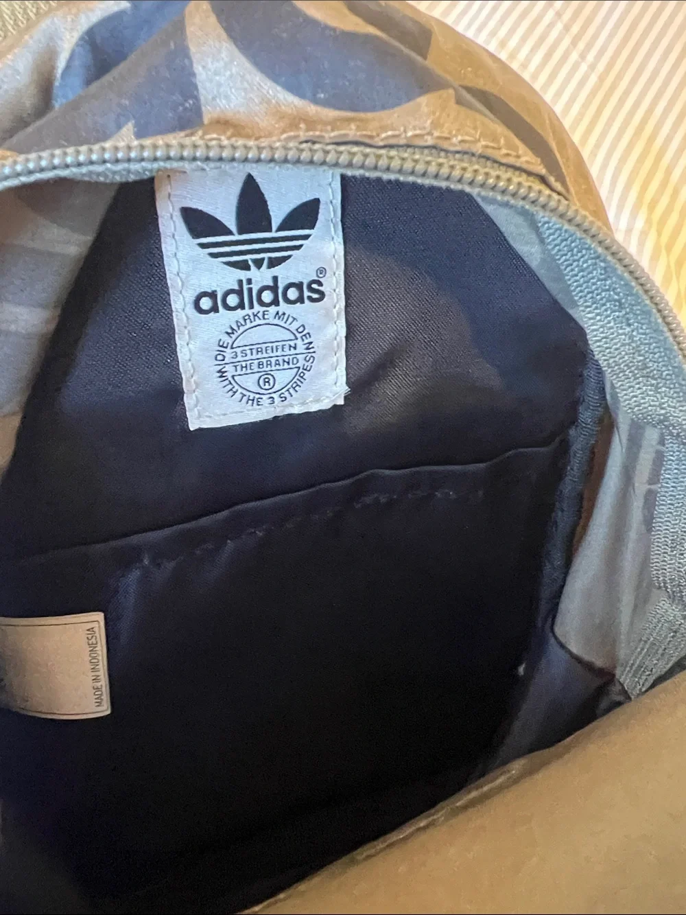 adidas Originals Olive Santiago Mini II Legacy Military Green & Black